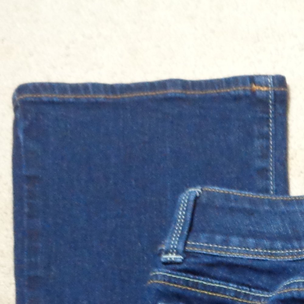 American Eagle Slim Boot jean 2 short - Picture 8 of 11